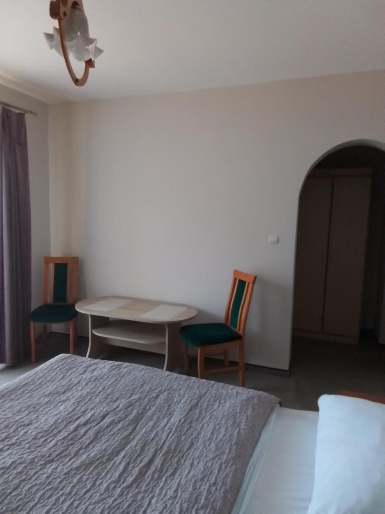 Pokoje Goscinne Kaja Kudowa-Zdroj Bagian luar foto
