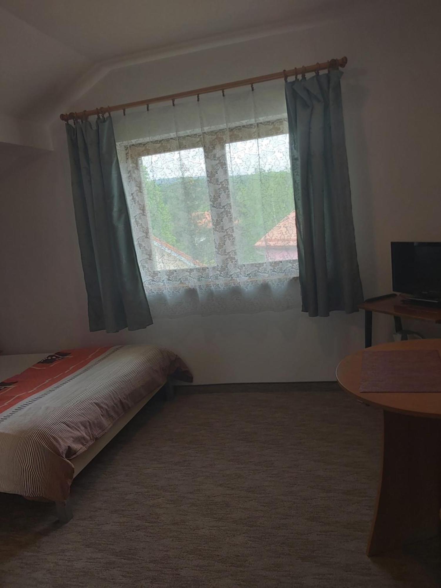 Pokoje Goscinne Kaja Kudowa-Zdroj Bagian luar foto